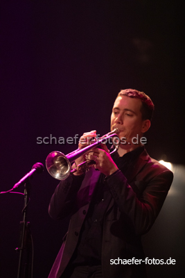 Preview Myles_Sanko_(c)Michael-Schaefer,_Jazzfest_Aalen15.jpg